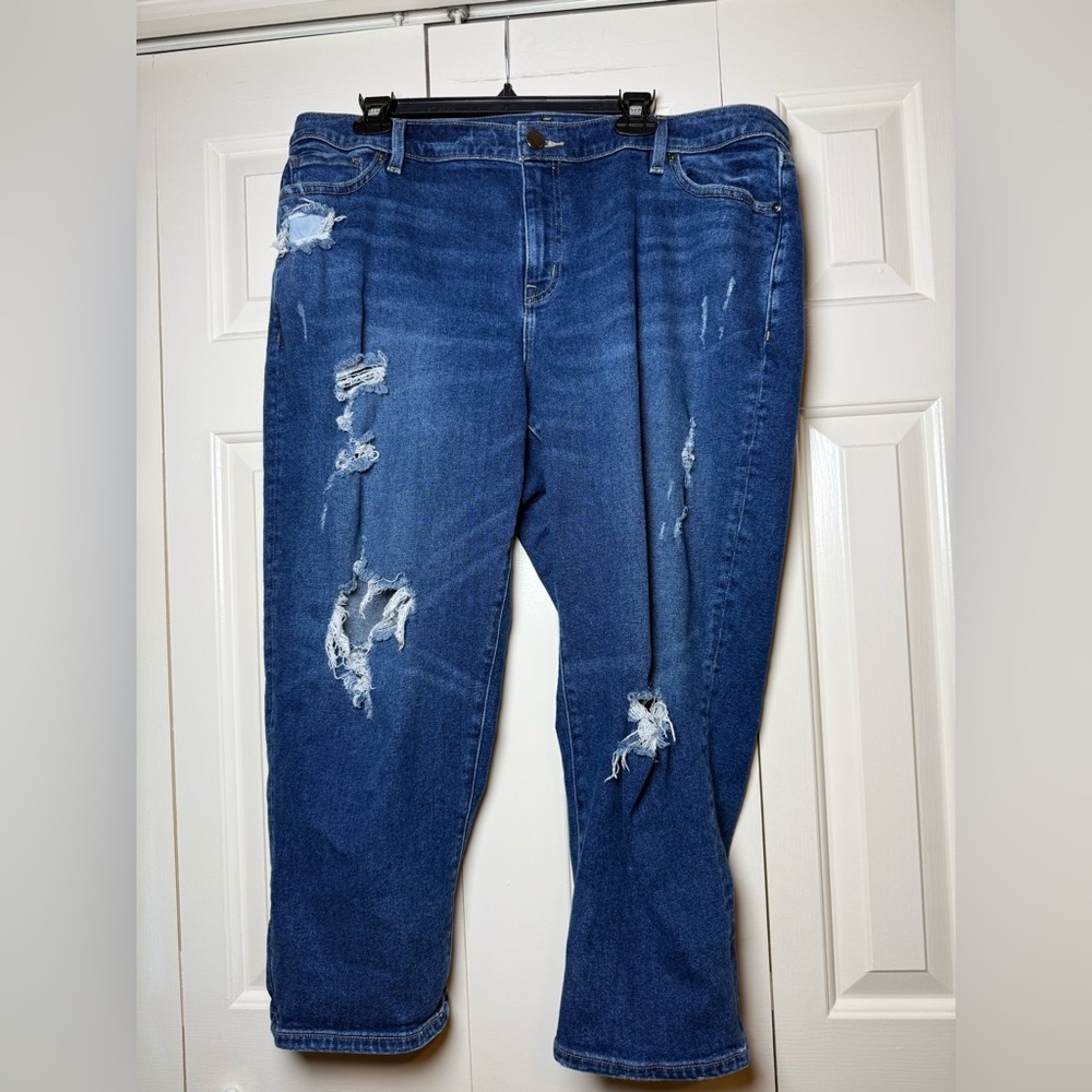 Lane Bryant Flex Magic Waistband Mid-Rise Boyfriend Capri Jeans